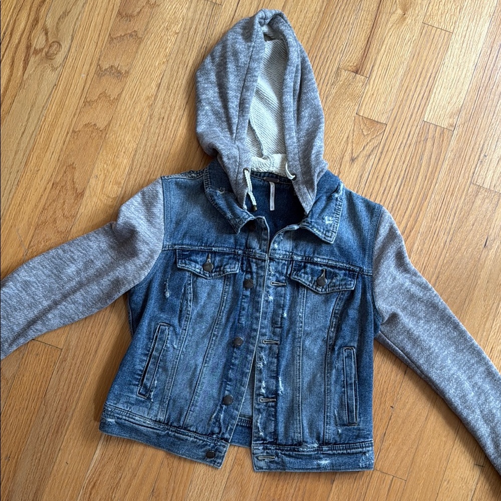 100% Cotton Free People Denim and Gray Jersey Detachable Hooded Jacket